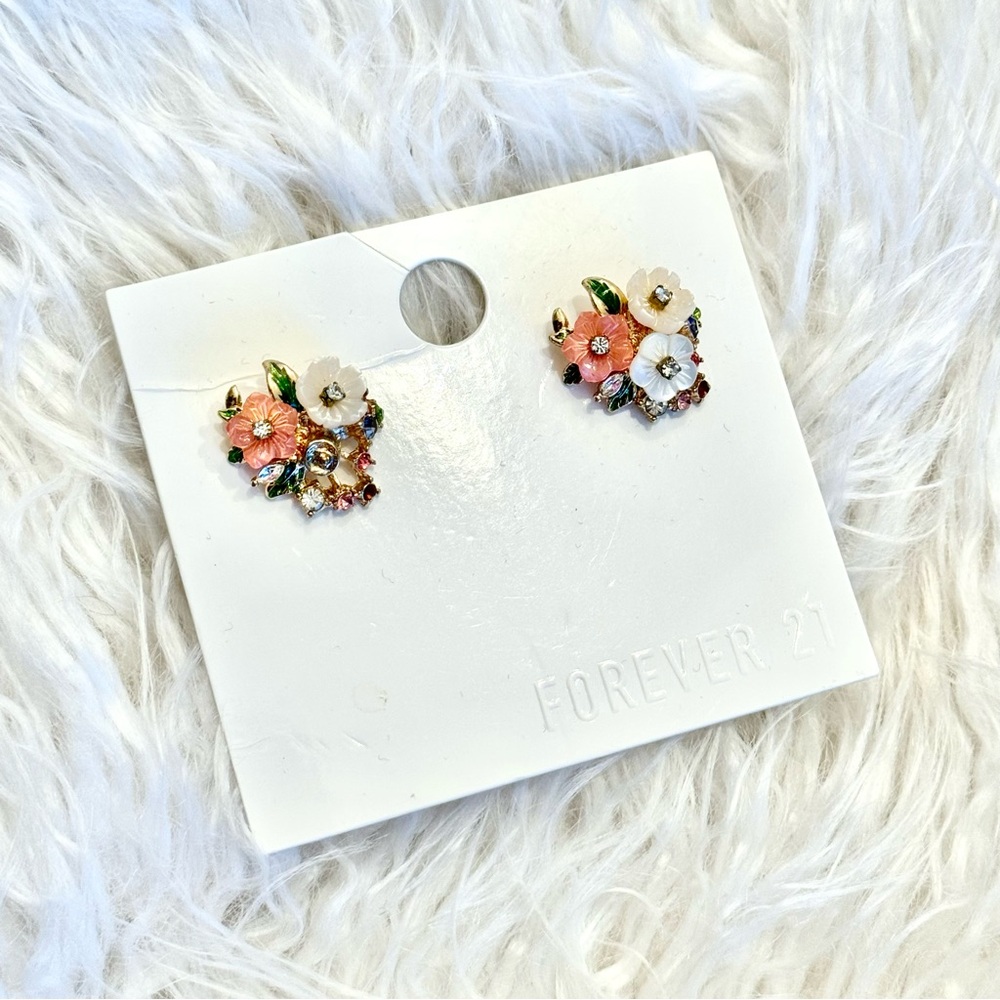 Forever 21 Floral Stud Earrings Multicolor Crystal Flower Cluster NWT